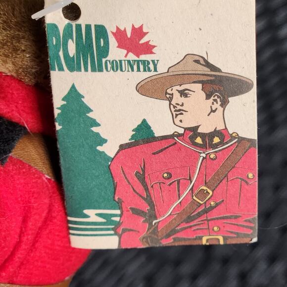 Vibtage Simply Soft Three Plush Stuffed Bears Canadian Soldier London Keystone - Picture 3 of 14